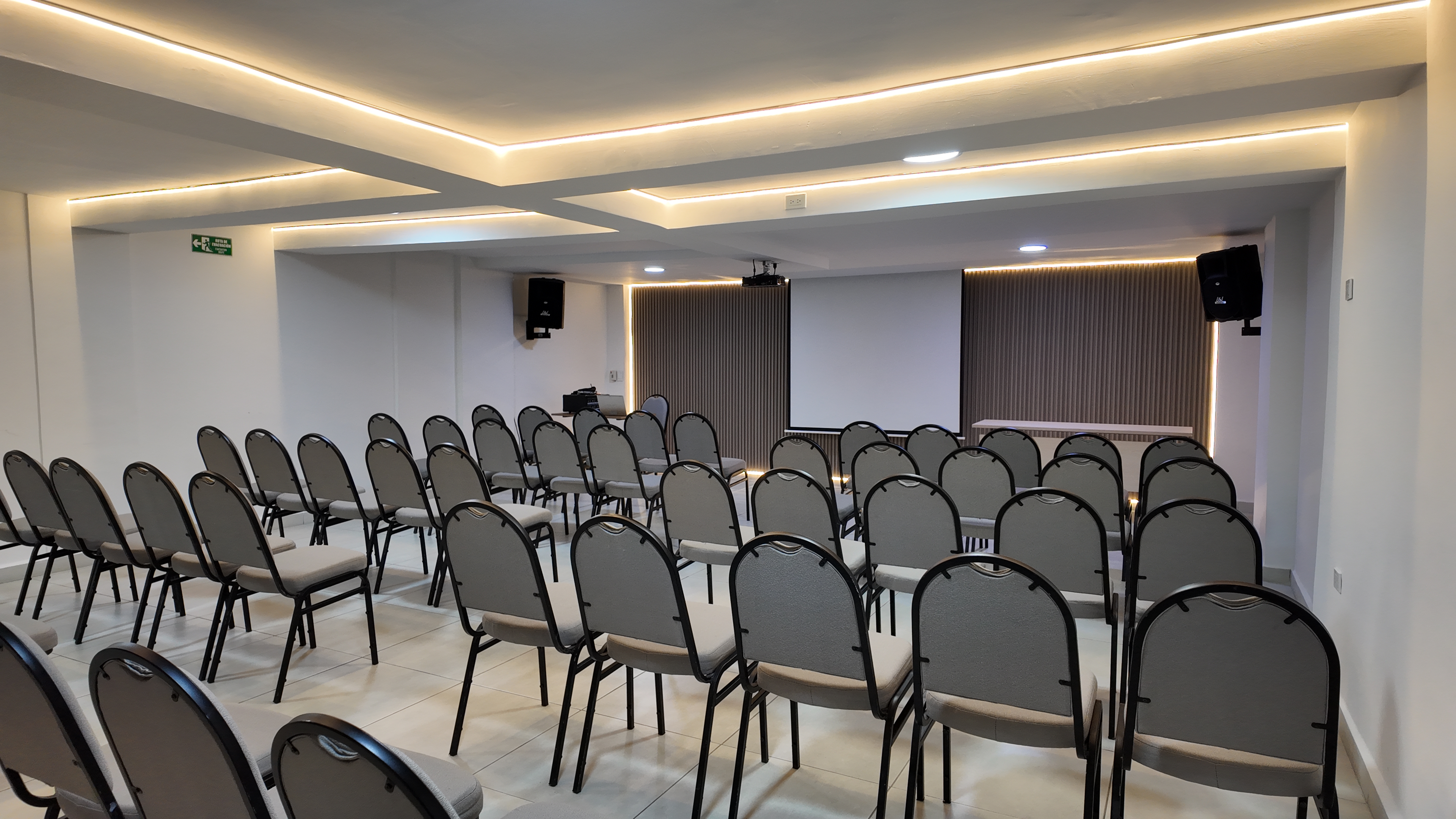 Salón de eventos 1-3